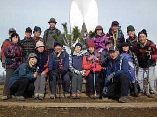 陣馬山山頂