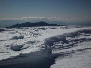 二つ塚より南側の愛鷹山を見る