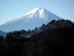 高川山　２０分ほど手前から見た富士山