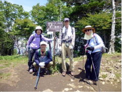 牛奥ノ雁ヶ腹摺山