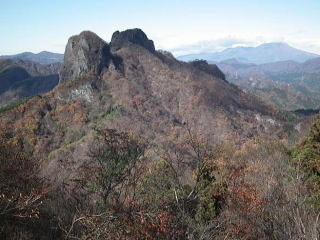 四ツ又山から鹿岳、右奥浅間山